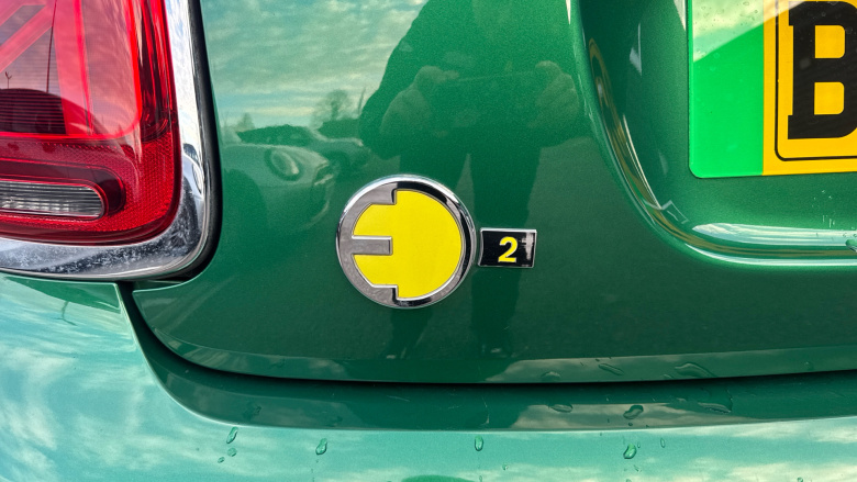 MINI Hatchback 135kW Cooper S Level 2 33kWh 3dr Auto Electric Hatchback